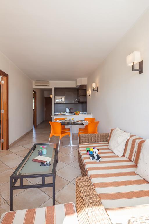 Pierre & Vacances Estepona Bagian luar foto