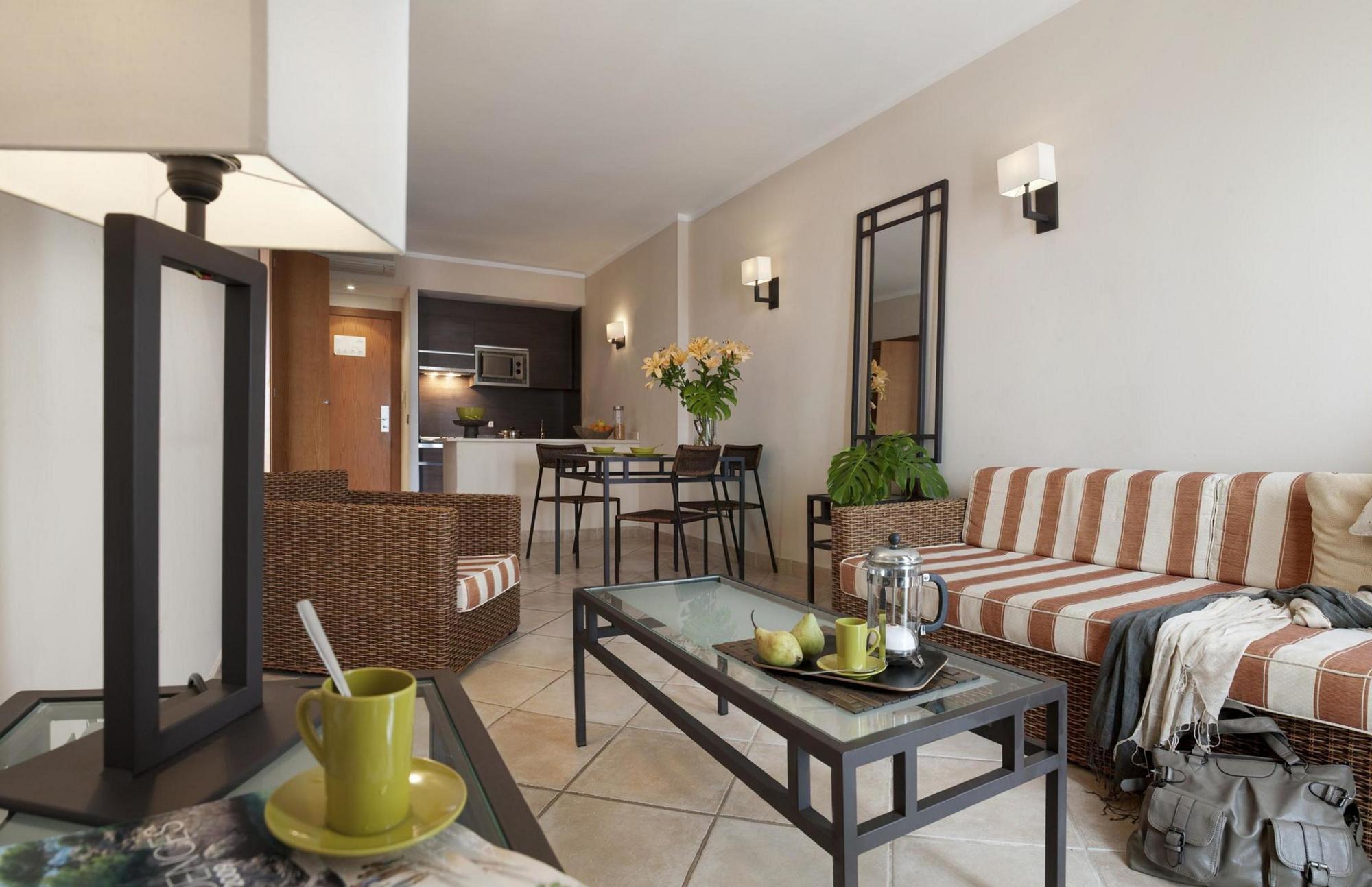 Pierre & Vacances Estepona Bagian luar foto
