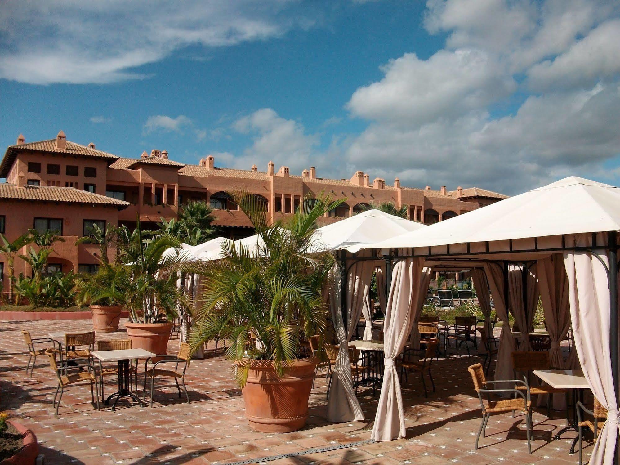 Pierre & Vacances Estepona Bagian luar foto